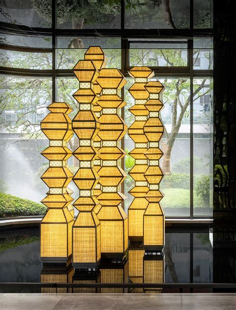 绿城长沙凤起麓鸣 | 春山秋水-建E网设计案例 | Light sculpture art, Furniture store design, Interior artwork