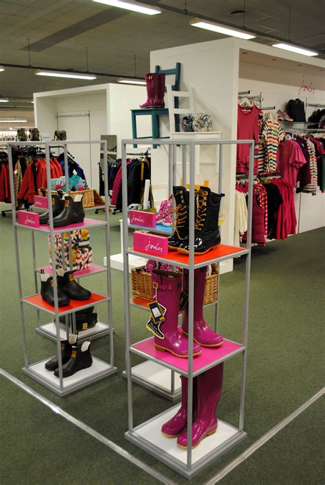 // visual merchandising // display // concept shop // joules // fashion // wellies | Displays ...