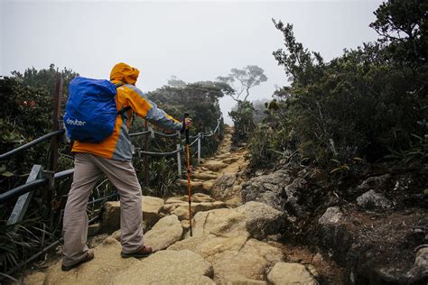 Bolehkah Anda Mendaki Gunung Kinabalu?