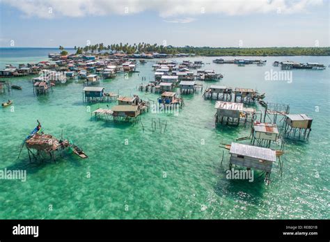 Beautiful aerial view borneo sea gypsy water village in Omadal Island ...