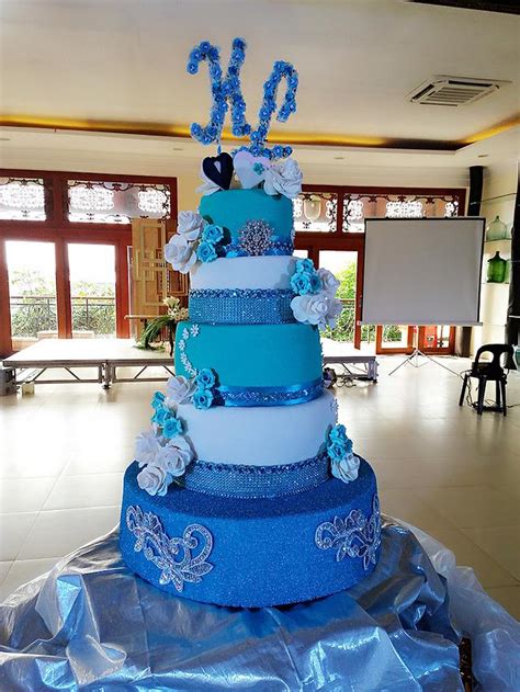 K&L Wedding Cake - Decorated Cake by Tina Salvo Cakes - CakesDecor