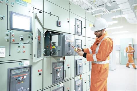 Maintenance - Services for switchgear (Service) | ABB