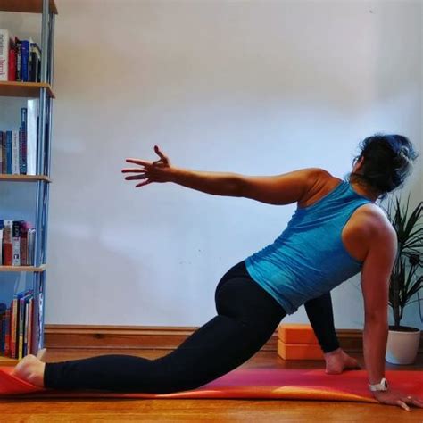 Hip flexor Yoga Sequence (15 mins) | Free Spirit Fitness Culture