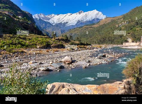 Beautiful Satluj river with scenic Kinnaur Himalaya mountain range near ...