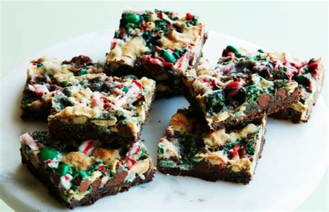 Dying for Chocolate: M&M MAGIC BARS for the Holidays!