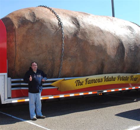 The Carpetbagger: The World's Largest Potato