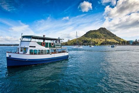 1hr Scenic Harbour Cruise Mount Maunganui - Tauranga: Triphobo