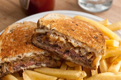 Simple Meals For Singles: Classic Patty Melt Recipe