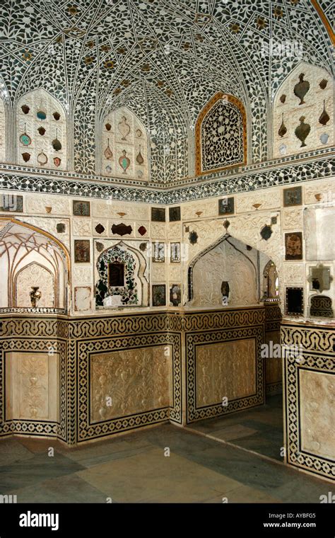 Sheesh Mahal at the Amber Palace, Jaipur, Rajasthan, India Stock Photo ...