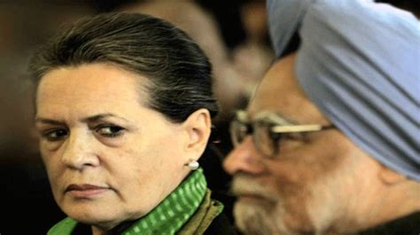 Sonia says Congress achieved everything under Manmohan - India News