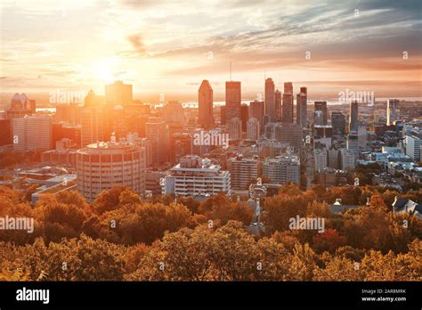 Montreal sunrise city skyline with skyscraper in Canada Stock Photo - Alamy