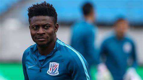 Obafemi Martins Biography, House, Wife, Salary, Age, Net Worth