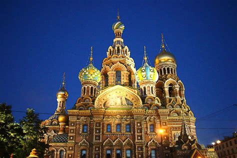 The Best Places to Visit in Saint Petersburg [One Day Itinerary] - Love and Road