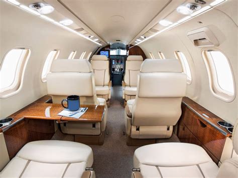 Bombardier LearJet 40/40XR - Private Jet hire - Starr Luxury Jets