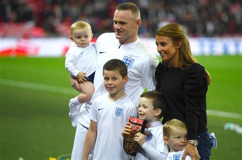 Wayne Rooney Wife : Wayne Rooney's wife Coleen is pregnant; ex-Man Utd ...