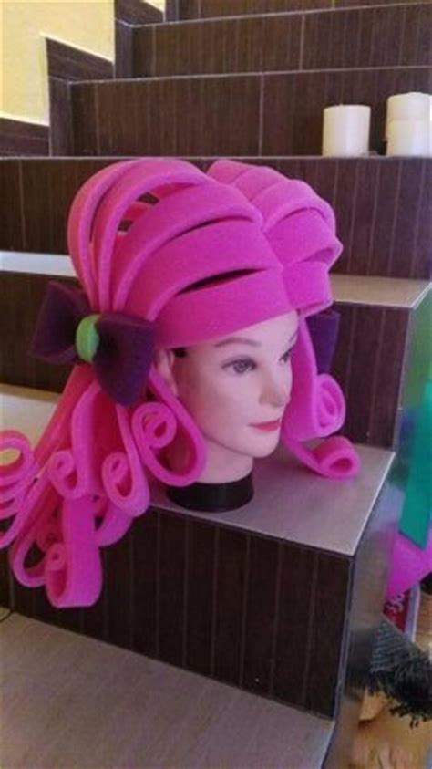 Hat Crafts, Diy And Crafts, Minions Coloring Pages, Foam Wigs, Diy Wig, Mannequin Art, Superhero ...