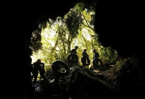 Waitomo Caves Black Water Rafting