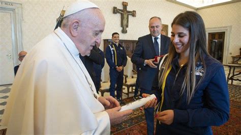 Pope to Vatican Athletics: ‘Amateur sports build community spirit’ | Catholic Media