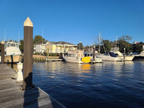 Harborwalk Marina - Georgetown, SC 29440 - Menu, Hours, Reviews and Contact