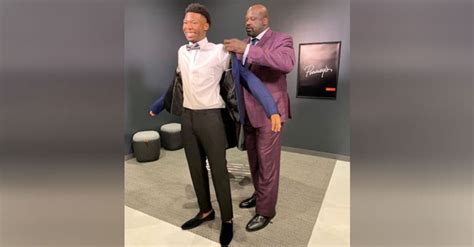 Shaquille O'Neal Helps Teen Basketball Star Find Prom Suit. -InspireMore