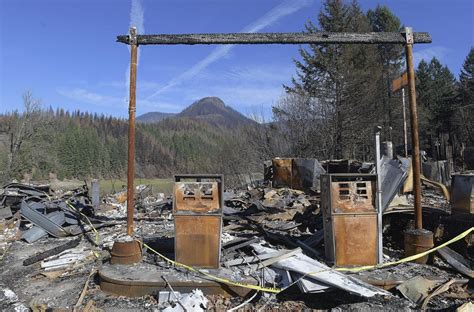 Gallery: Santiam Canyon after the fire