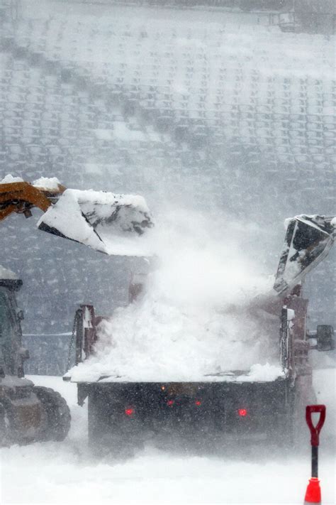 Winter Storm Blankets South and May End Snow Drought in Northeast - The New York Times