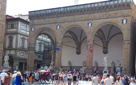 Loggia dei Lanzi (Florence, Italy): Top Tips Before You Go (with Photos ...