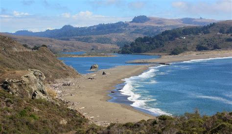 Jenner Beach (Driftwood Beach) in Jenner, CA - California Beaches