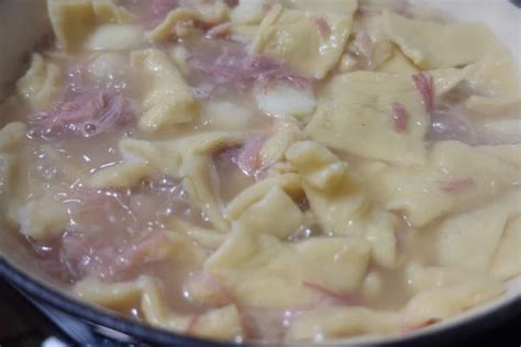 Pennsylvania Dutch Ham Pot Pie Recipe - THE RECIPE BOWL