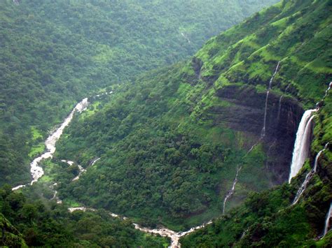 nature: Bhandardara Dam