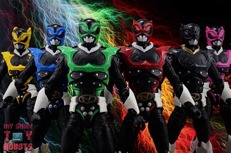 My Shiny Toy Robots: Toybox REVIEW: Power Rangers Lightning Collection In Space Psycho Green