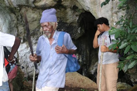 Creole Cultural Experience: Mystic Caves & Manatee Hunting - Gales Point, Belize District