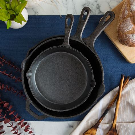 Valor 3-Piece Pre-Seasoned Cast Iron Skillet Set - Includes 8" and 10 1 ...