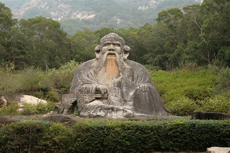 Statue of Lao Tzu in Quanzhou – Ancient Art Podcast