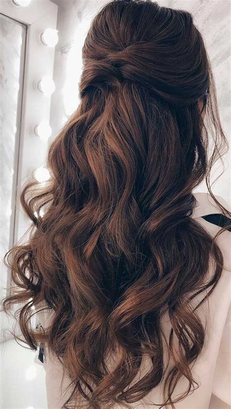 50+ Stunning Hairstyles For Formal Events To Do Right Now