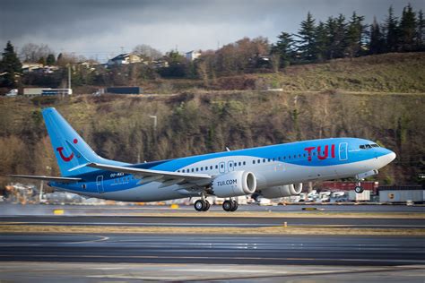 SITA | TUI Airline implements machine-learning tech to cut fuel burn on climb-out