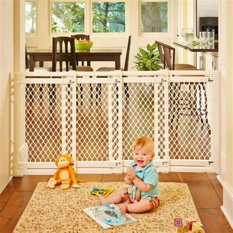 North States 62" Wide Extra-Wide Baby Gate: Smoothly Opens and Closes in Extra-Wide Spaces ...