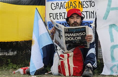 Argentines mourn Nestor Kirchner | News | Al Jazeera