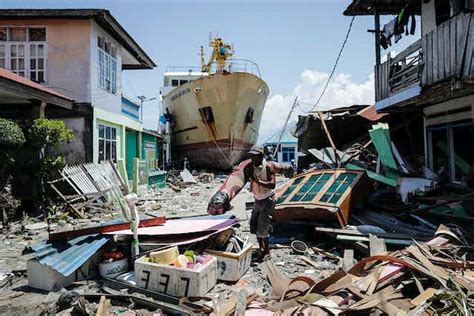 Indonesia tsunami: why wasn’t there an earlier warning?