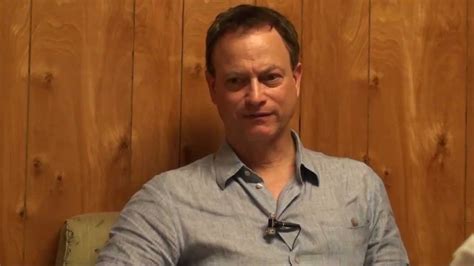 Gary Sinise (CSI:NY) Interview - YouTube