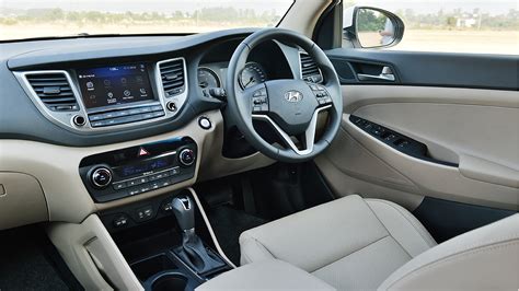 Hyundai Tucson 2016 Diesel Interior Car Photos - Overdrive