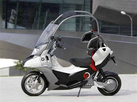 BMW C1-E Concept. BMW scooter pictures. Accident lawyers info