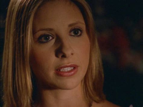 Sarah as Buffy!