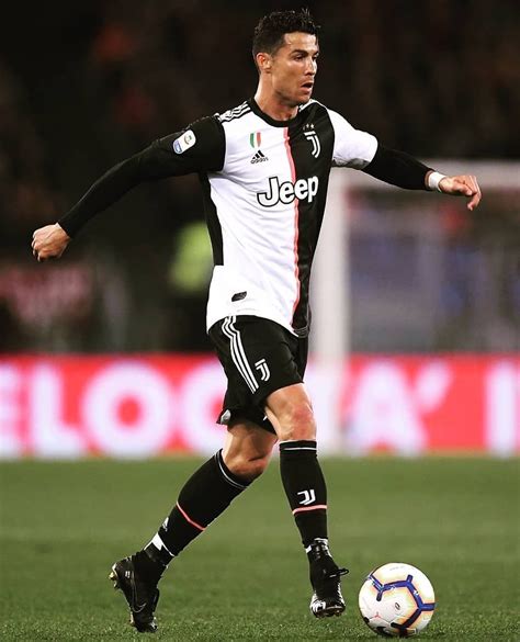 Stars Of Football on Instagram: “Do you like the new Juventus kit ️ ️ ” | Ronaldo, Cristiao ...