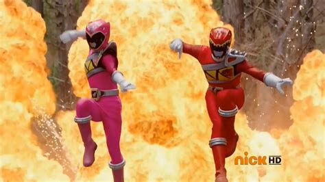 Power Rangers Dino Charge - Red and Pink Rangers' First Fight | Episode 1 "Powers From the Past ...