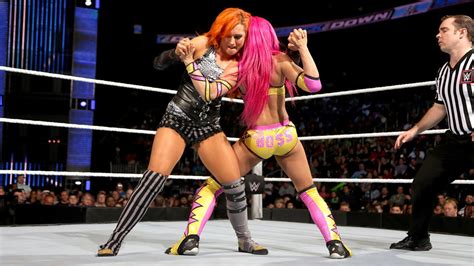 Becky Lynch vs. Sasha Banks - Divas Title No. 1 Contender's Match | WWE