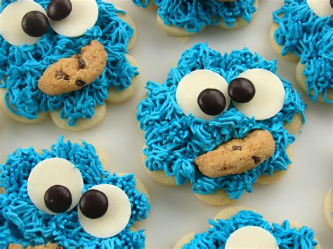 Cookie Monster Cookies Recipe and Tutorial | In Katrina's Kitchen