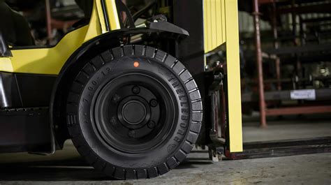 How to Measure and Read Forklift Tyre Sizes