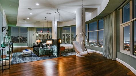 Matthew Perry’s $35M penthouse is Los Angeles’ most expensive apartment for sale - realestate.com.au