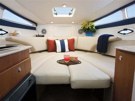 I love the cabin boats. | Boat interior design, Boat interior, Yacht decor boat interior